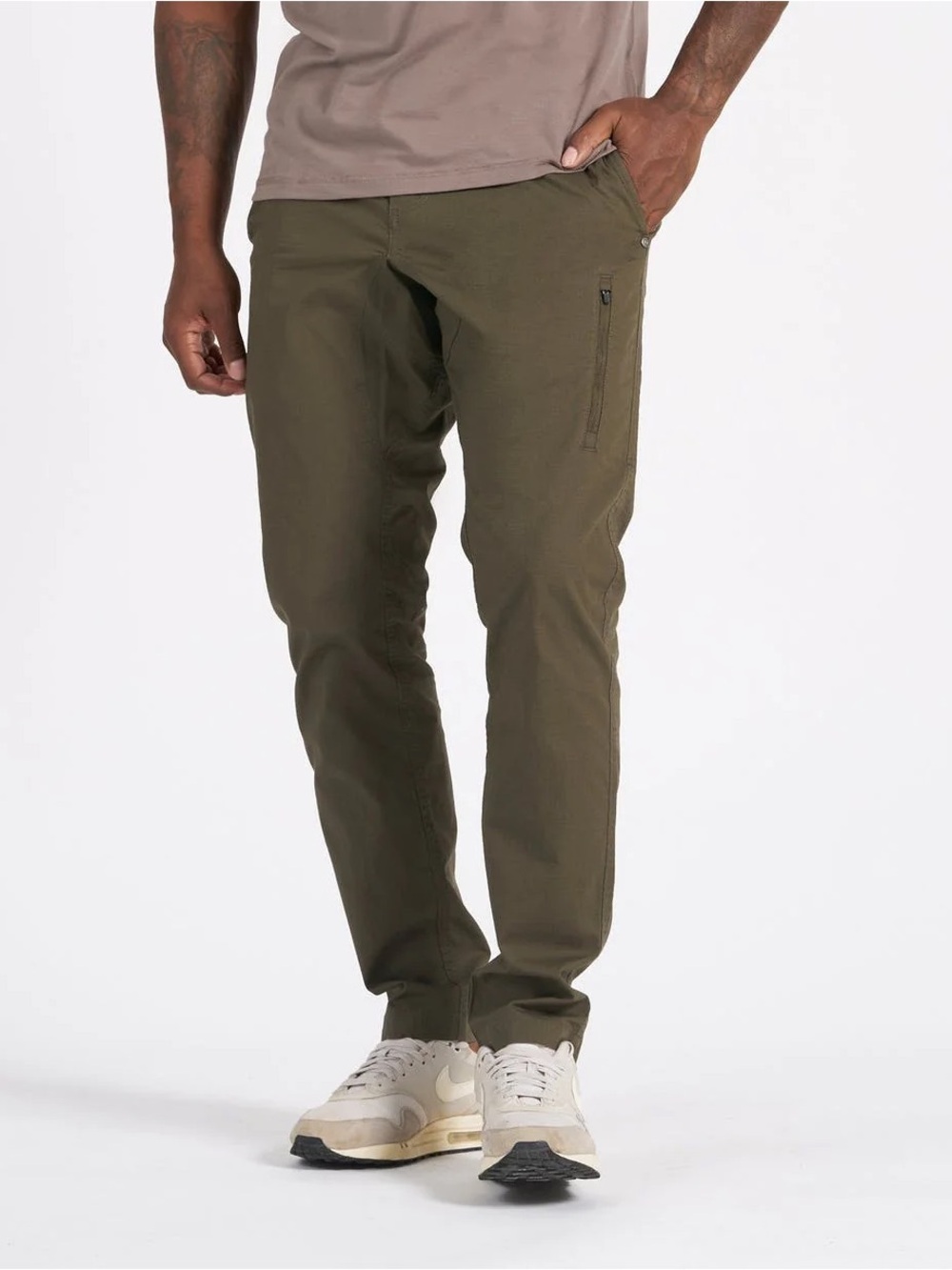 Vuori Men's Olive Green Ripstop Climber Hiking Casual Pants